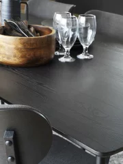 Rowico Yumi ruokapöytä 190x90 cm, musta